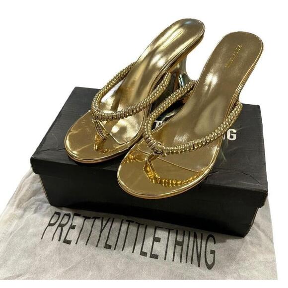 pretty little things Shoes - Pretty Little Thing Spiral Toe Thong, High Heeled Wedges Women’s Size 5 New Gold